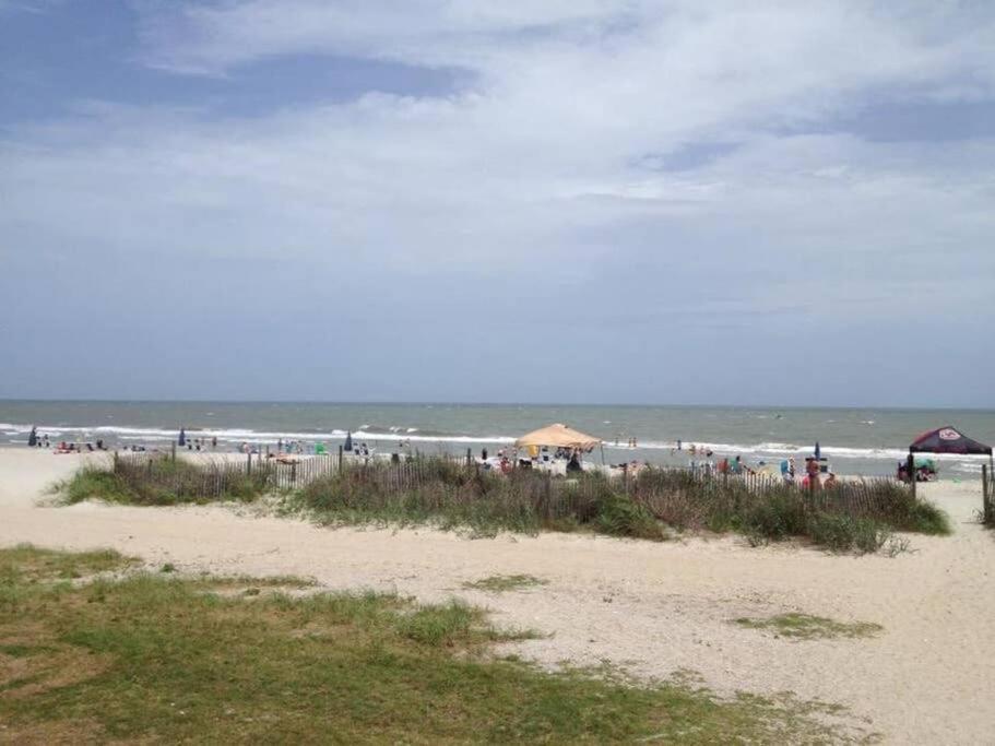 *RENOVATED OCEANFRONT CONDO*Queen Beds*Pools*Hot Tubs*More*P220 Myrtle Beach Buitenkant foto