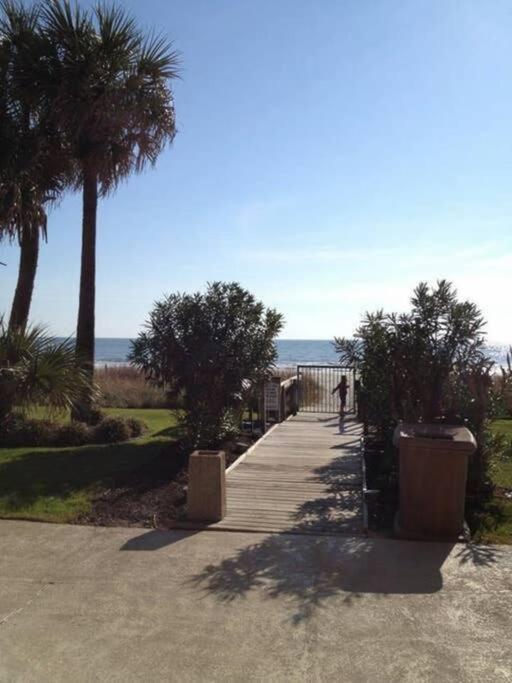 *RENOVATED OCEANFRONT CONDO*Queen Beds*Pools*Hot Tubs*More*P220 Myrtle Beach Buitenkant foto